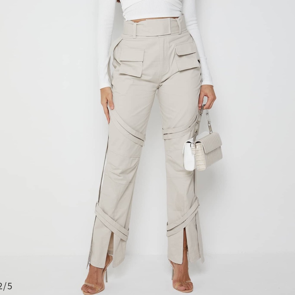 CARPENTER DETAIL CARGO TROUSERS - BEIGE